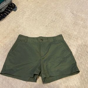 GAP 3” khaki short